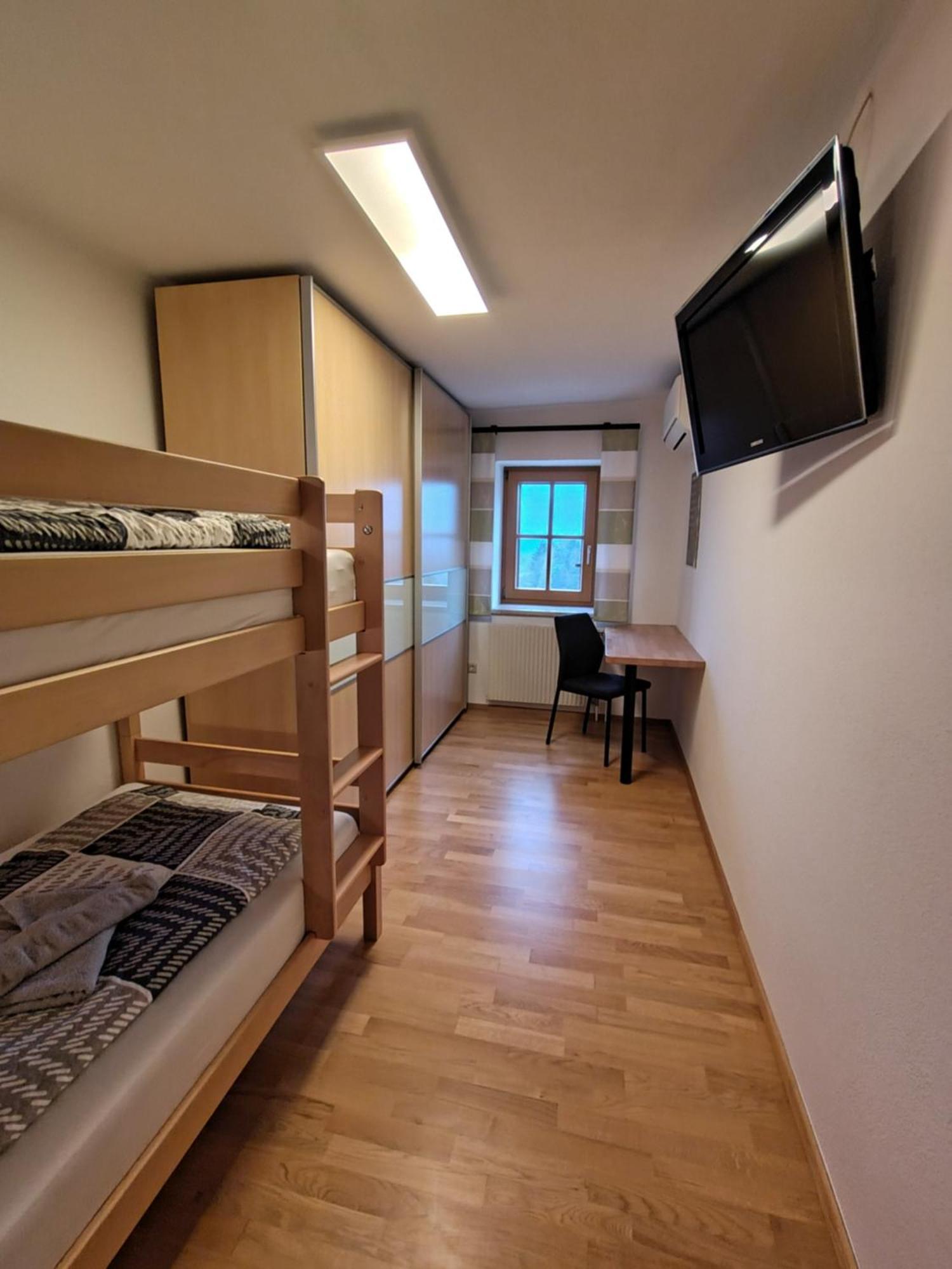 Apartment Weitblick バート・ヴァルタースドルフ エクステリア 写真